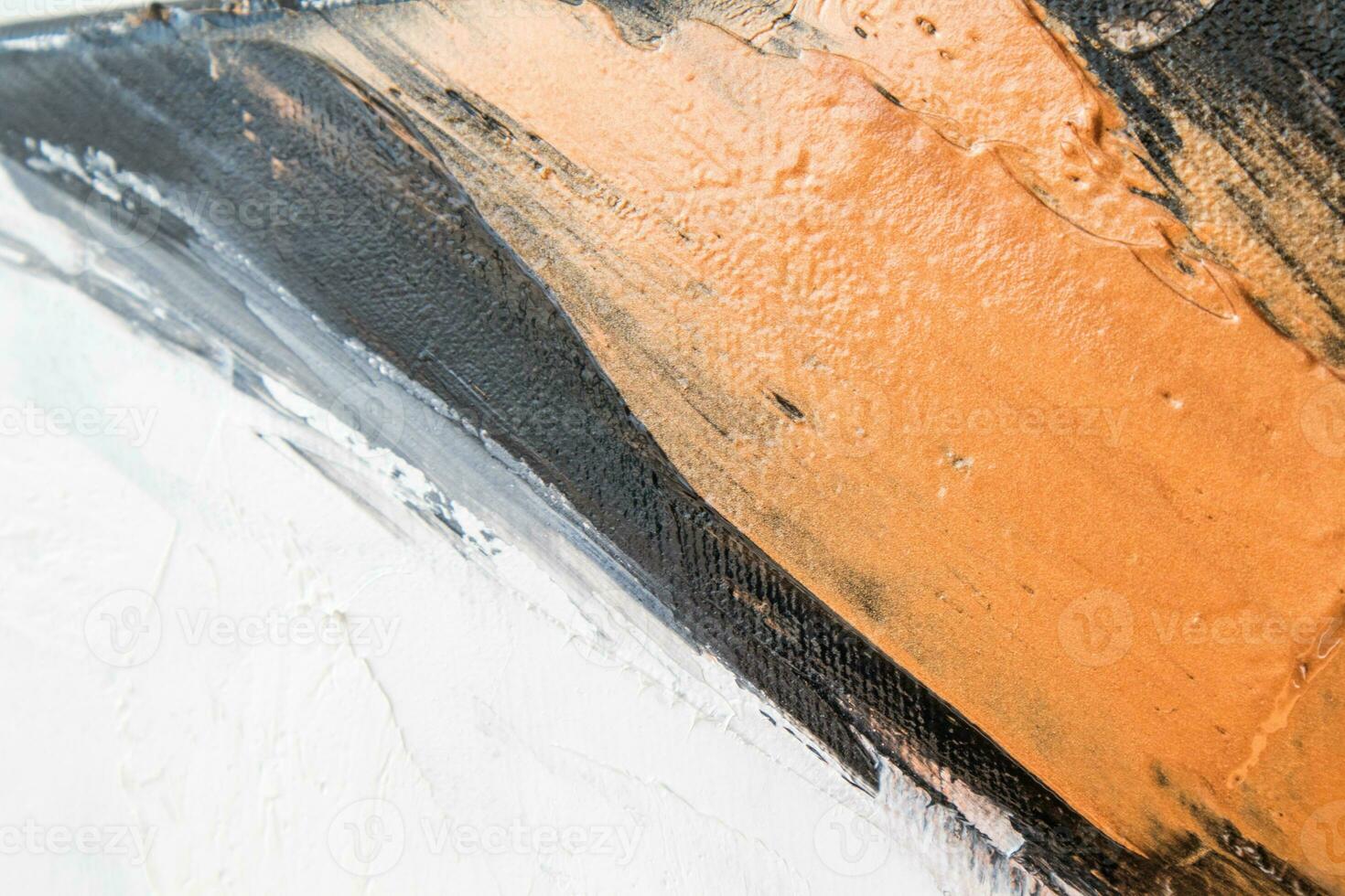 zwart, grijs en bronzen olie geschilderd abstract bochten. structuur van borstel beroertes Aan wit achtergrond. horizontaal borstel laag, kleurrijk achtergrond. foto