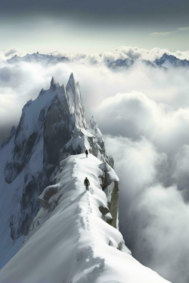 Mens Aan top van berg, wandelen door wolken, ai generatief foto