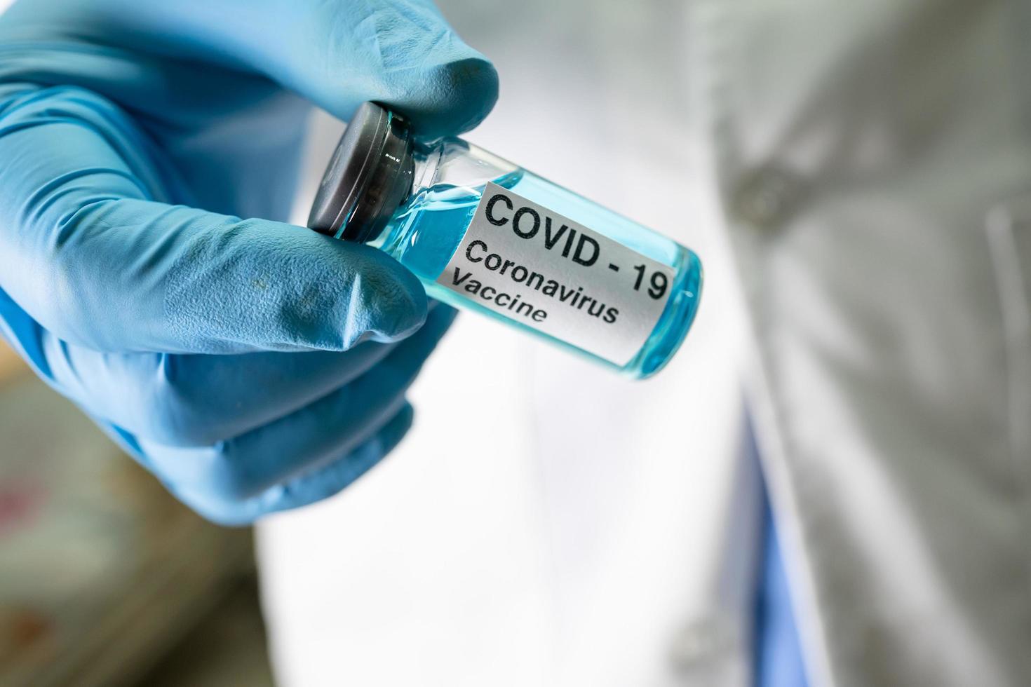 covid-19 coronavirusvaccinontwikkeling medisch voor gebruik door artsen om zieke patiënten in het ziekenhuis te behandelen. foto