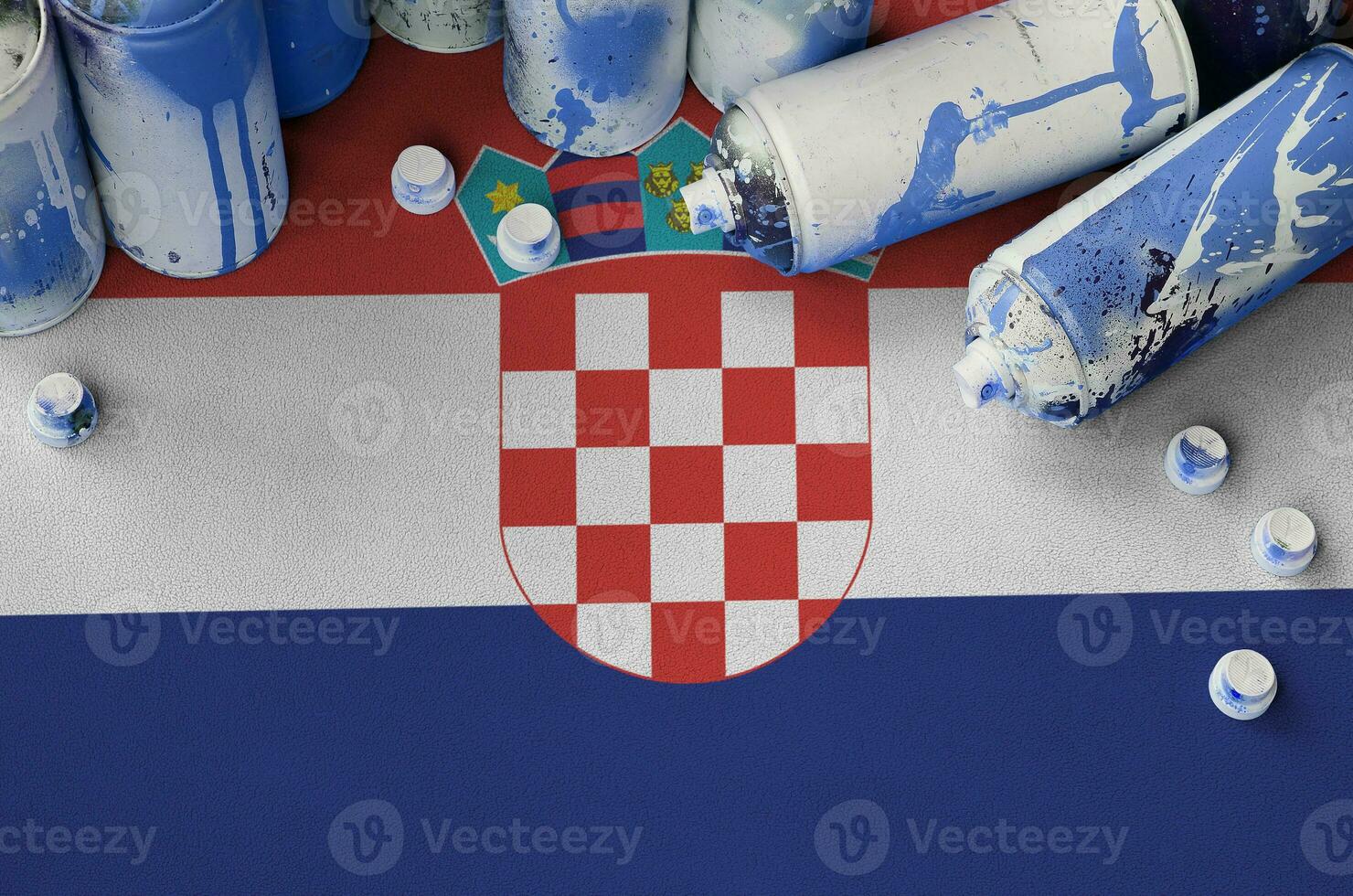 Kroatië vlag en weinig gebruikt aërosol verstuiven blikjes voor graffiti schilderen. straat kunst cultuur concept foto