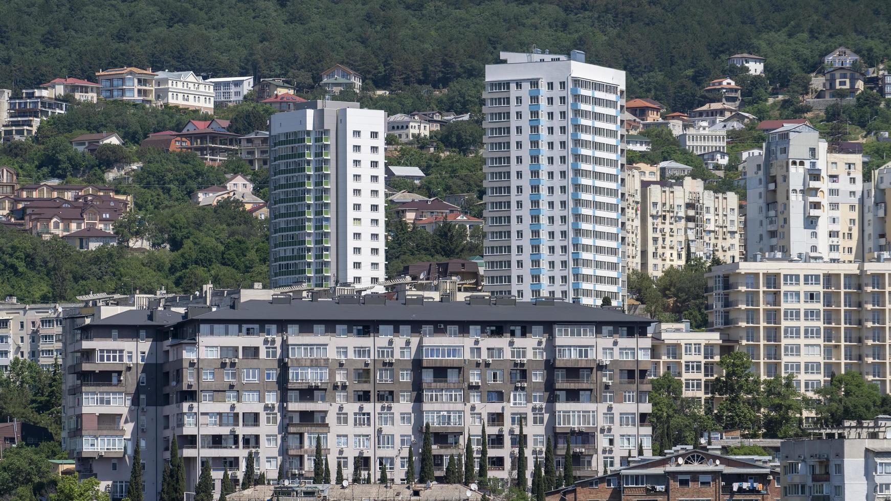 stedelijk landschap met gebouwen en architectuur. jalta, foto