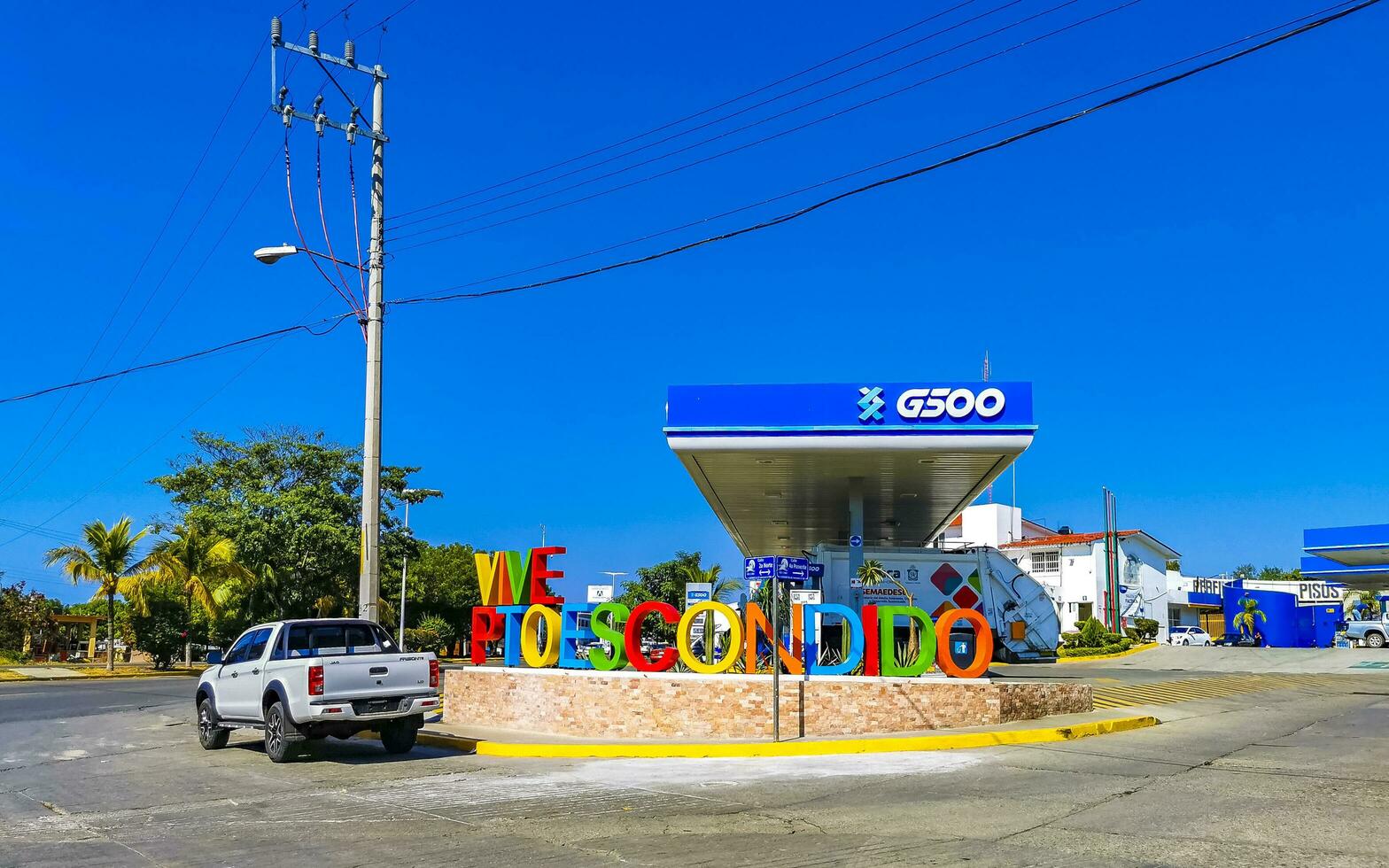 puerto escondido oaxaca Mexico 2023 typisch mooi kleurrijk toerist straat trottoir stad puerto escondido Mexico. foto