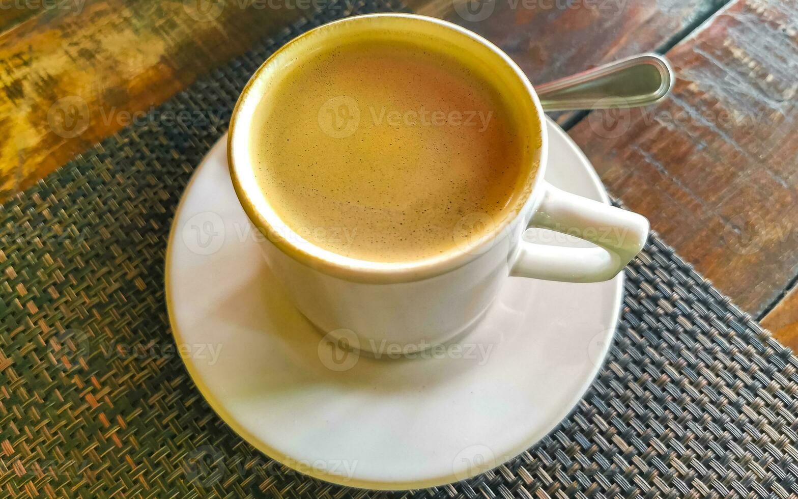 kop van americano zwart koffie in restaurant cafe in Mexico. foto