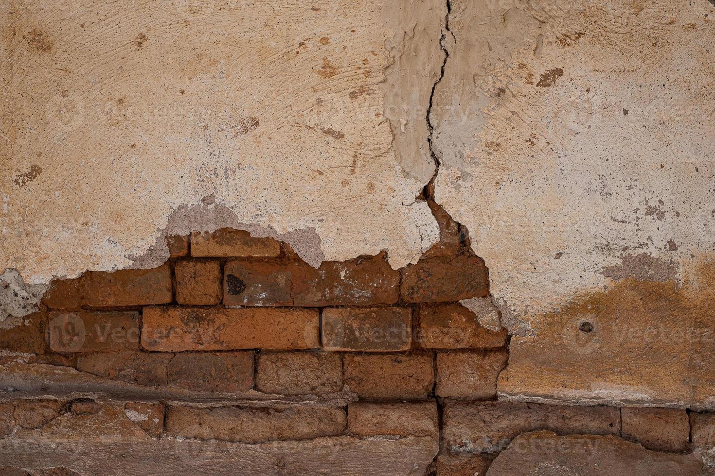 oude grungy bakstenen muur beton textuur achtergrond foto