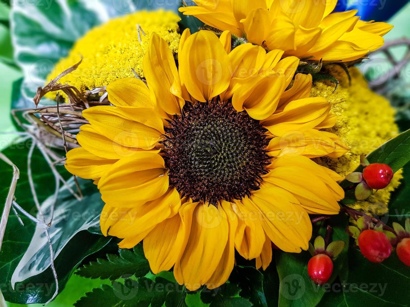 bruidsboeket met verschillende bloemen foto