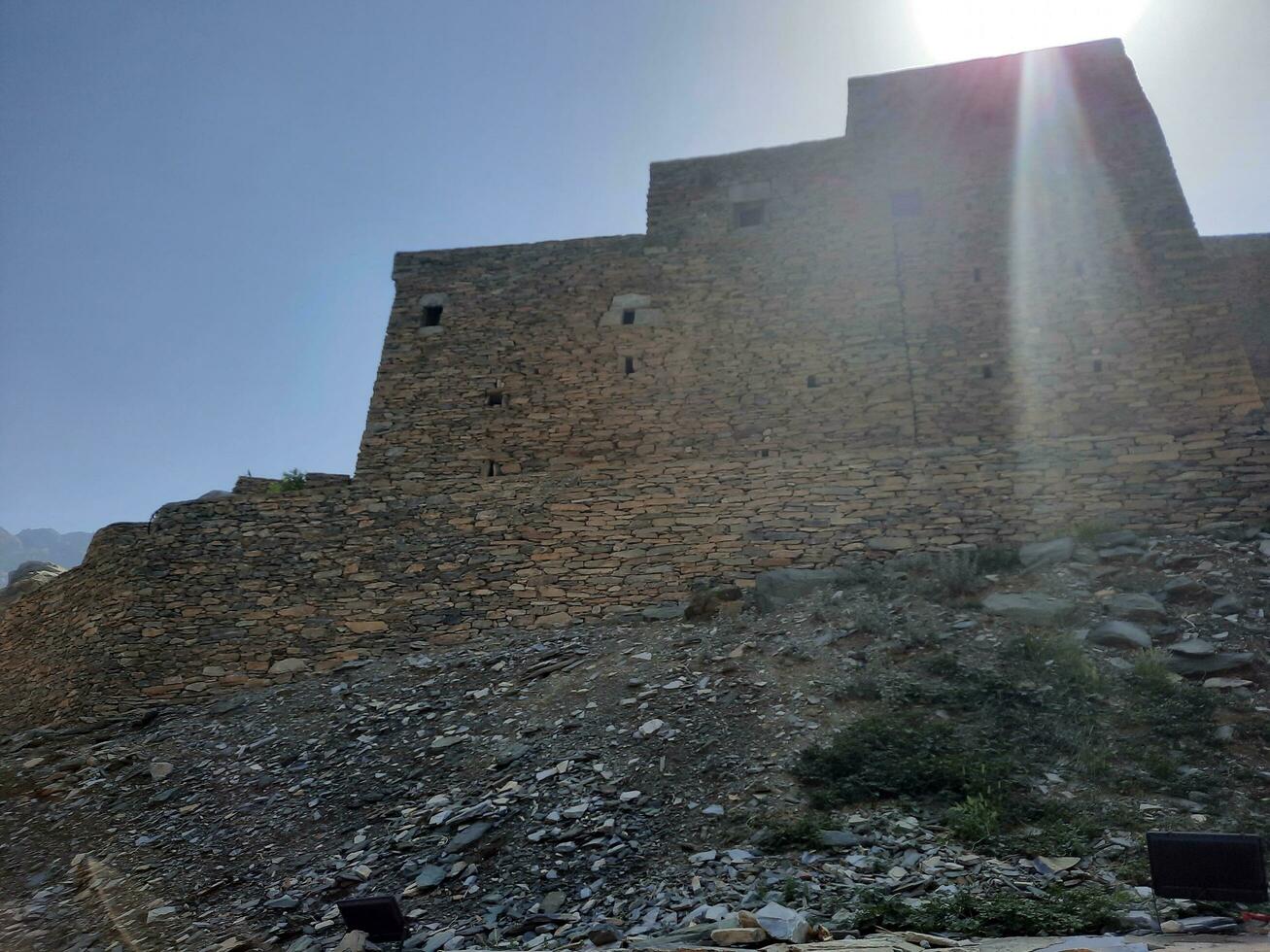 al Bah, saudi Arabië, sep 2023 - mooi dag visie van de historisch ruïnes van u ain zee ain of hee ain oude dorp in al Bah, saudi Arabië. foto