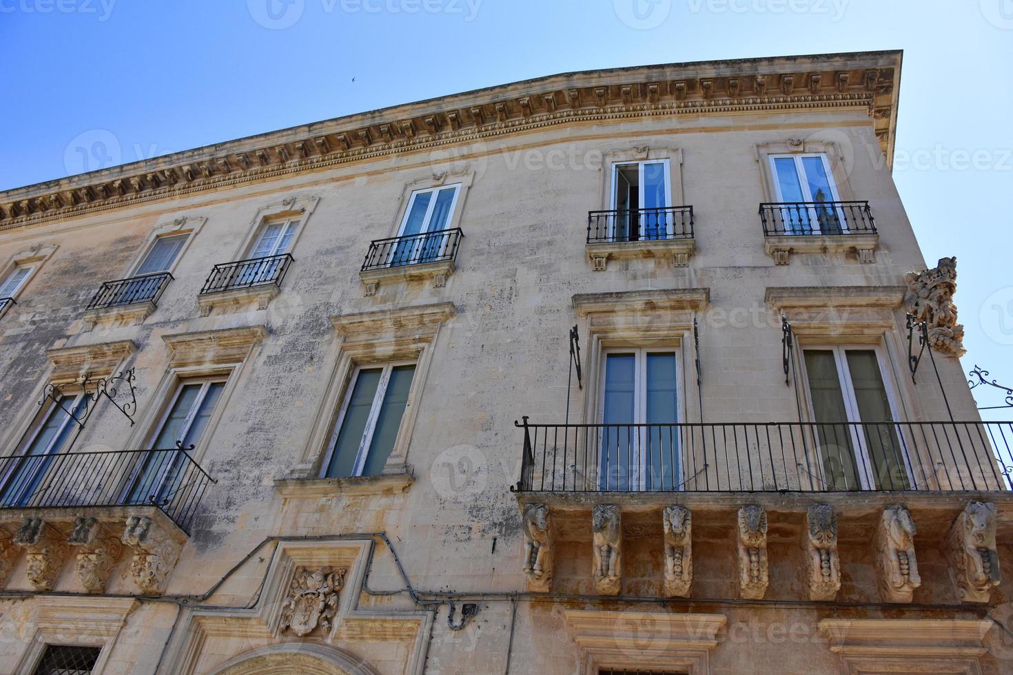 italië, lecce, stad met barokke architectuur en kerken en archeologische overblijfselen. foto