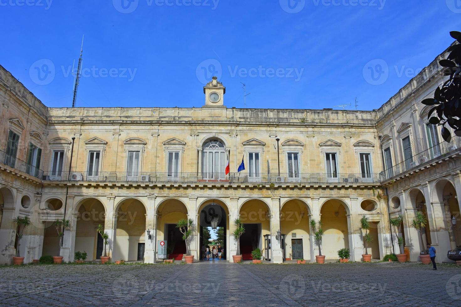 italië, lecce, stad met barokke architectuur en kerken en archeologische overblijfselen. foto