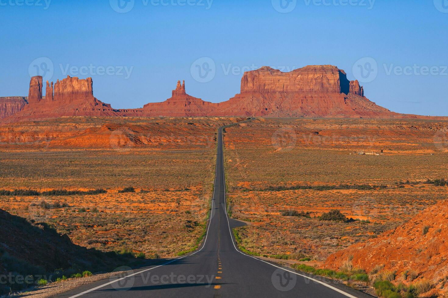 toneel- snelweg in monument vallei tribal park in Utah foto