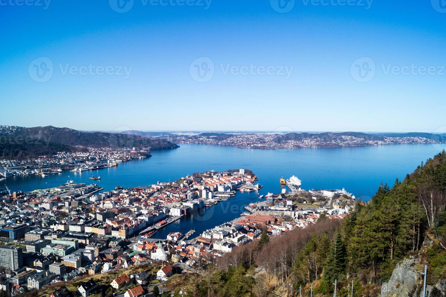 bergen vanuit het perspectief van mount floyen foto