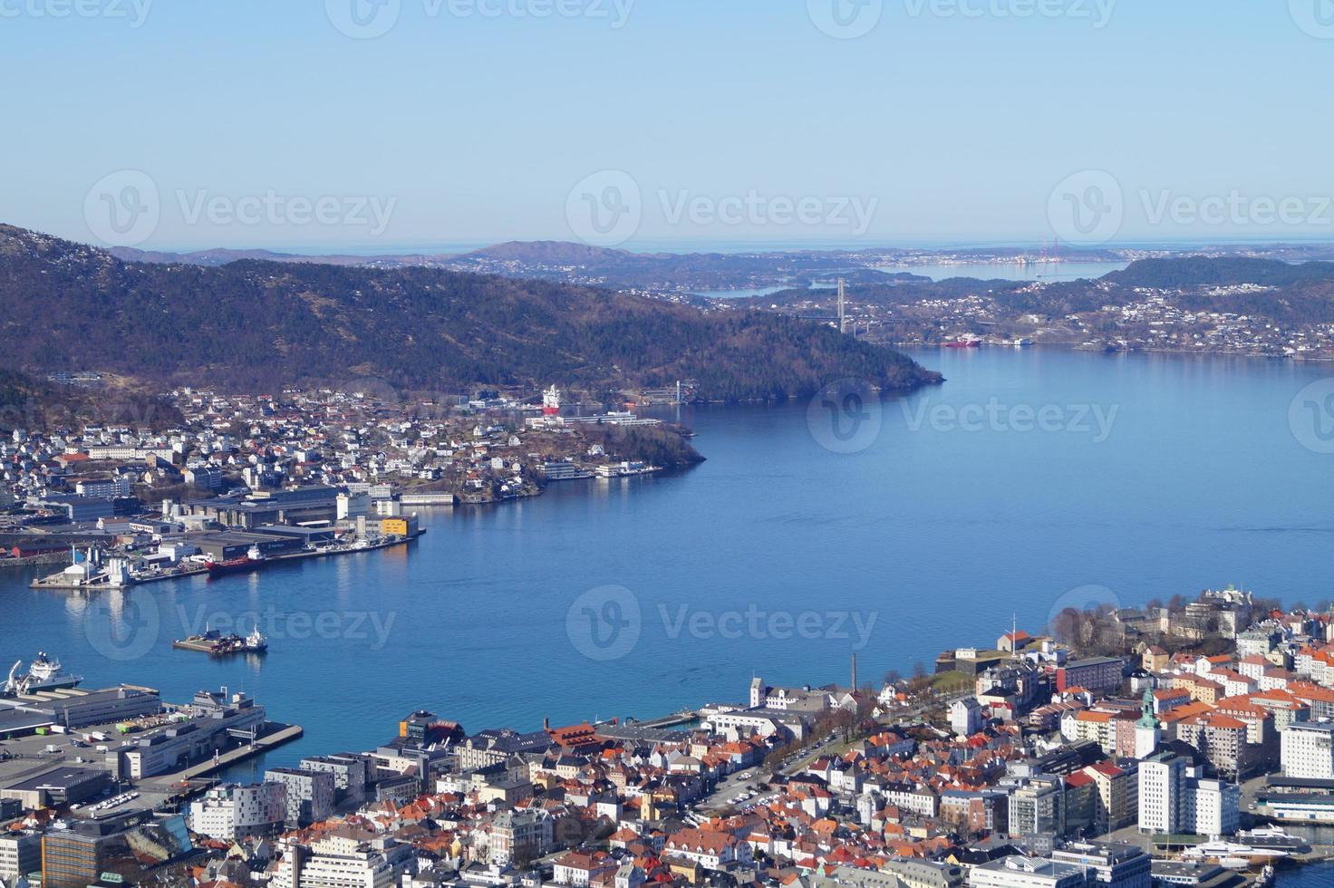 bergen vanuit het perspectief van mount floyen foto