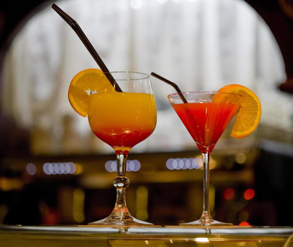 cocktailproeverij in frankrijk foto