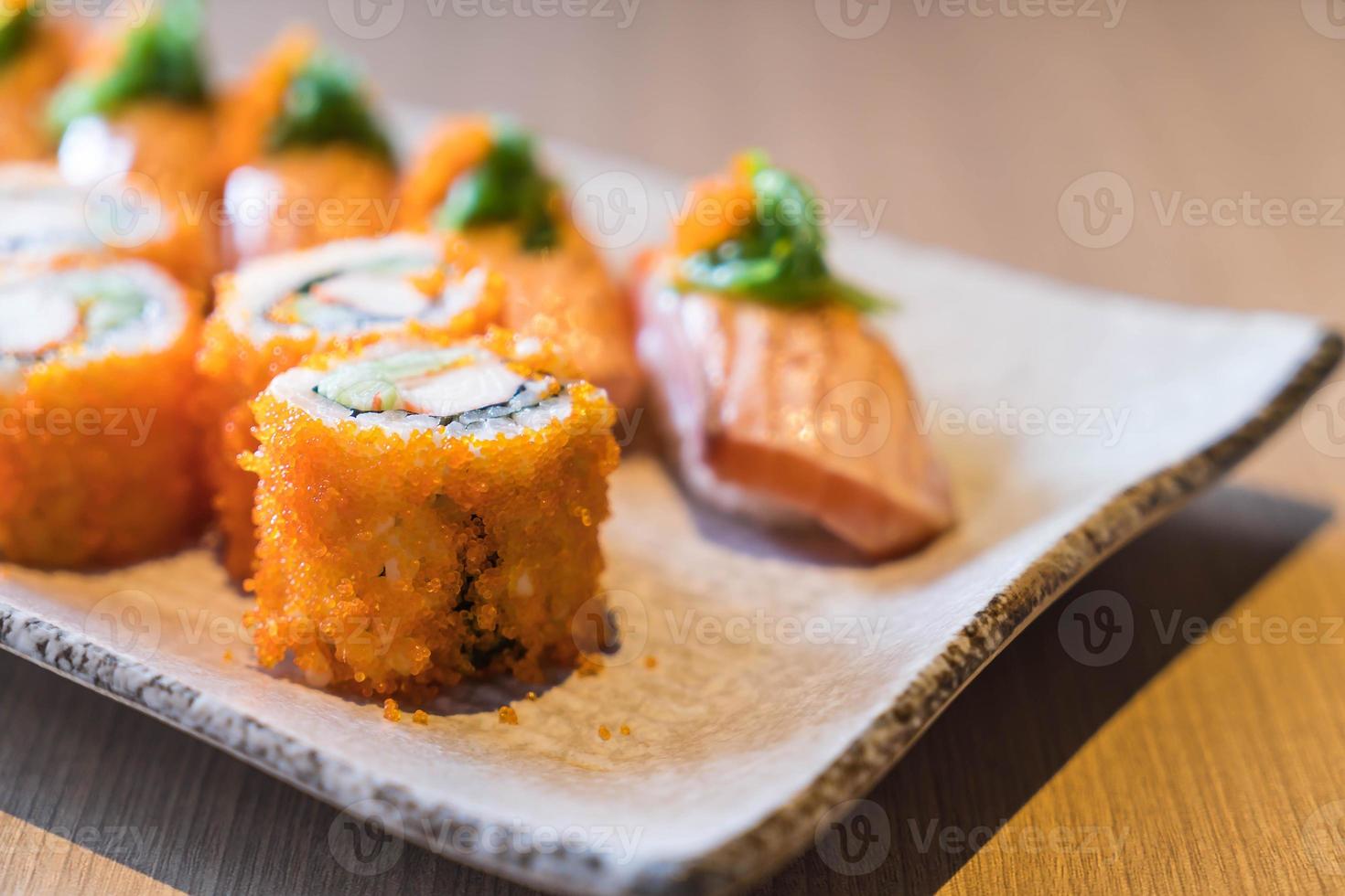 zalmsushi en zalmaki - Japans eten foto