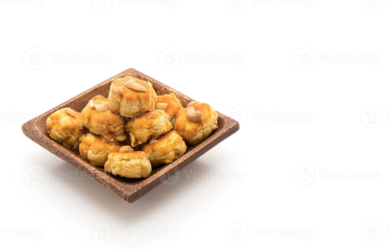 durian koekjes op witte achtergrond foto