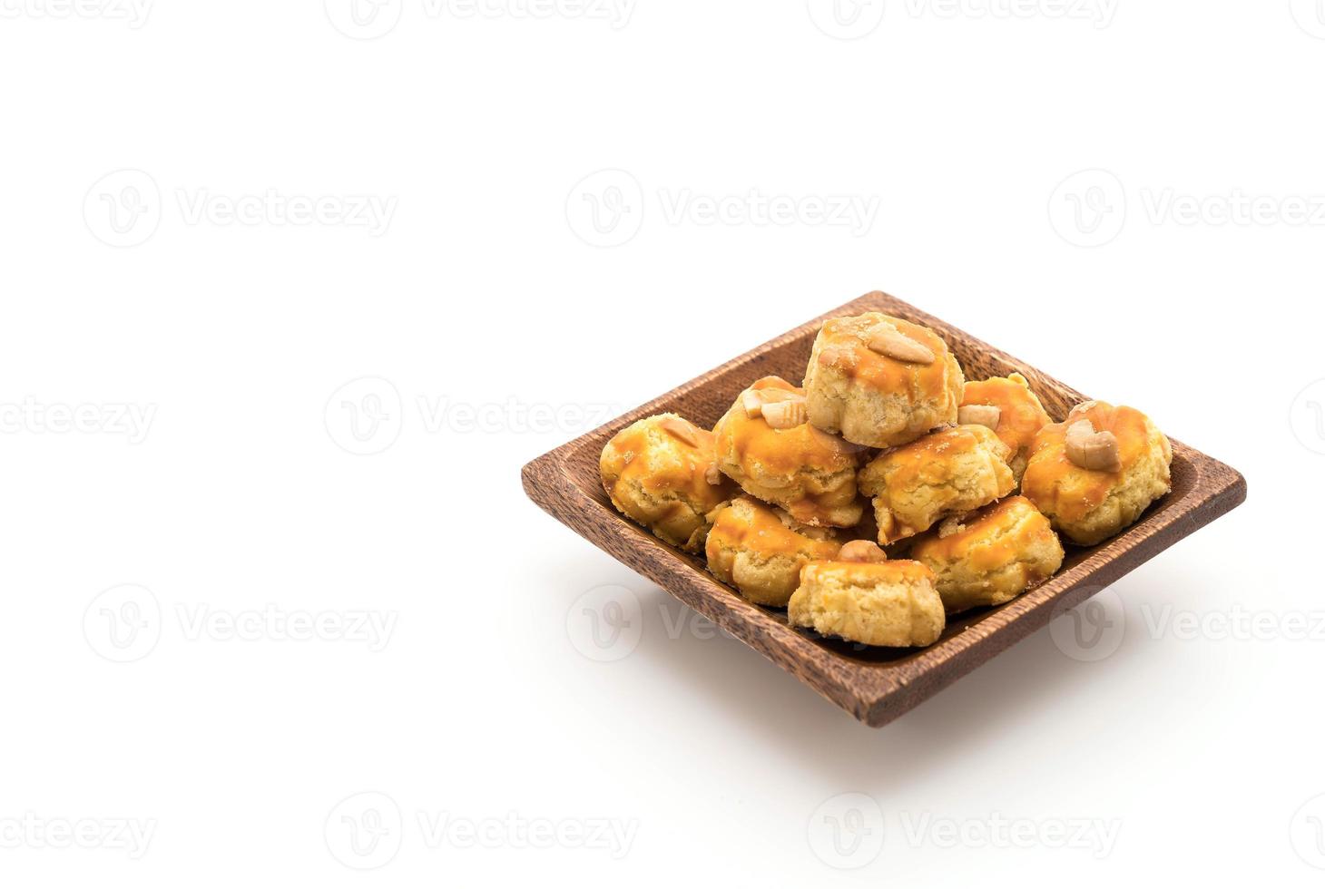 durian koekjes op witte achtergrond foto