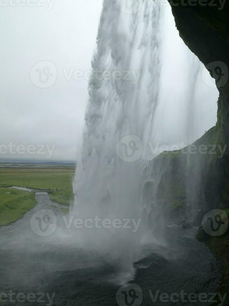 de imposant waterval van seljalandsfoss, IJsland foto