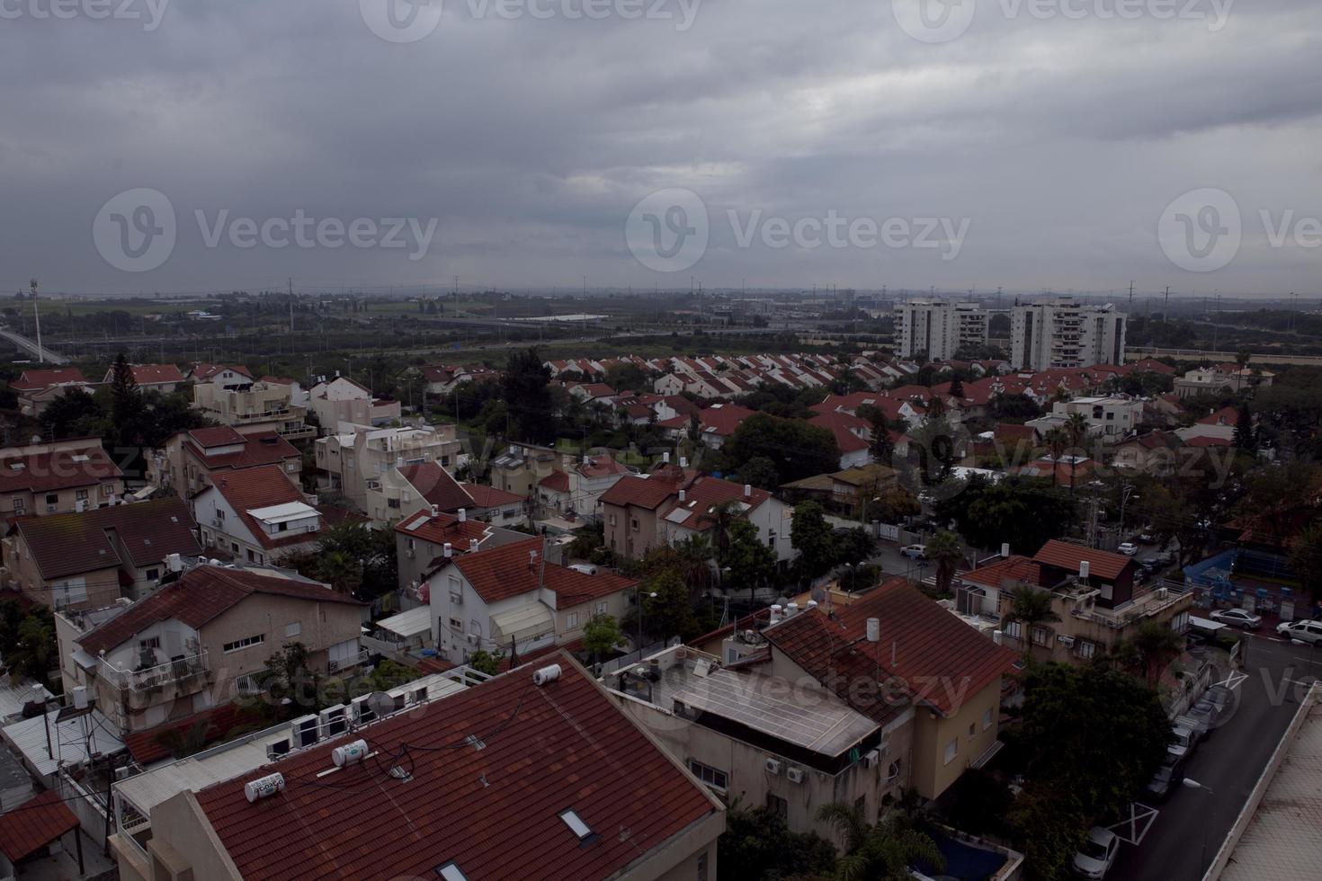 gekke wolken in Israël mooi uitzicht op het heilige land holy foto