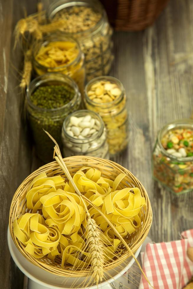 gezonde vegetarische rauwkost peulvruchten foto