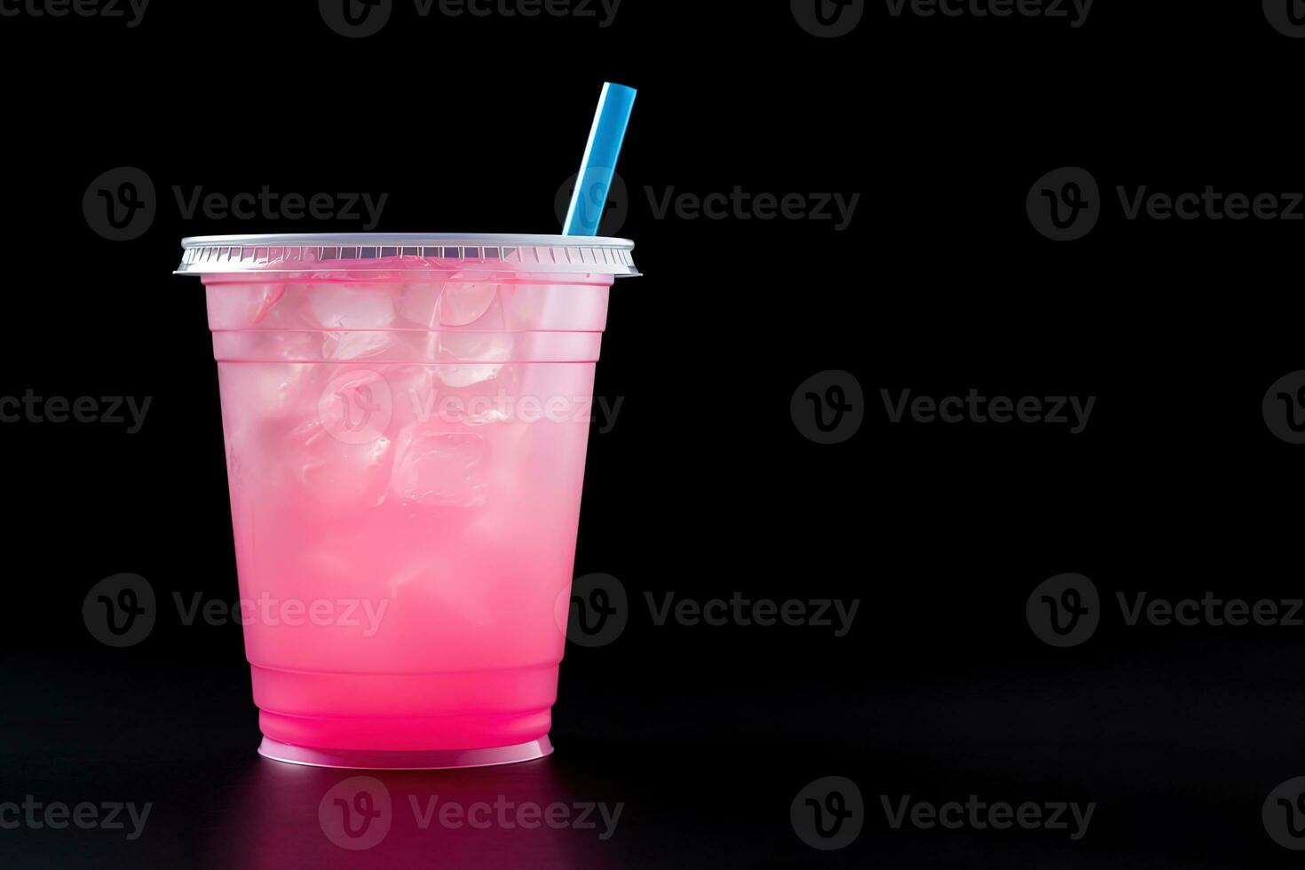 roze drinken in plastic kop geïsoleerd Aan zwart achtergrond. nemen weg drankjes concept met kopiëren ruimte. ai gegenereerd foto