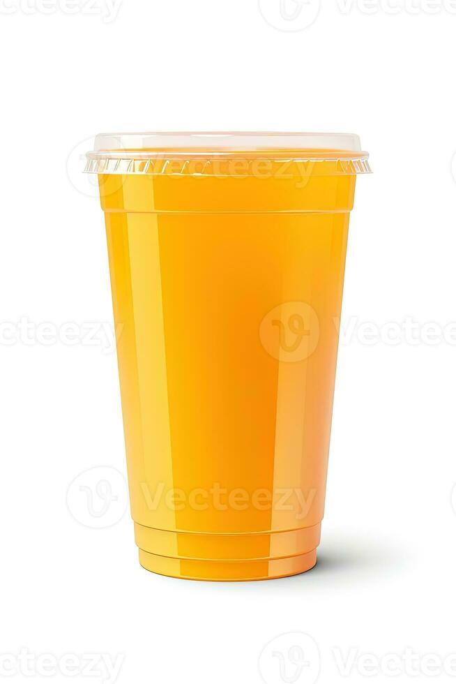 oranje kleur drinken in een plastic kop geïsoleerd Aan een wit achtergrond. nemen weg drankjes concept. ai gegenereerd foto