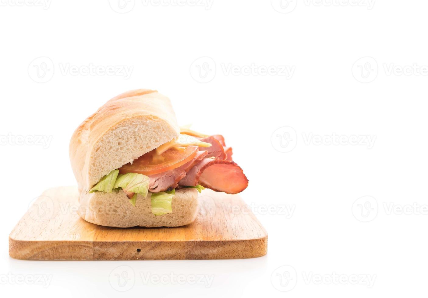 onderzeese sandwich met ham en salade foto