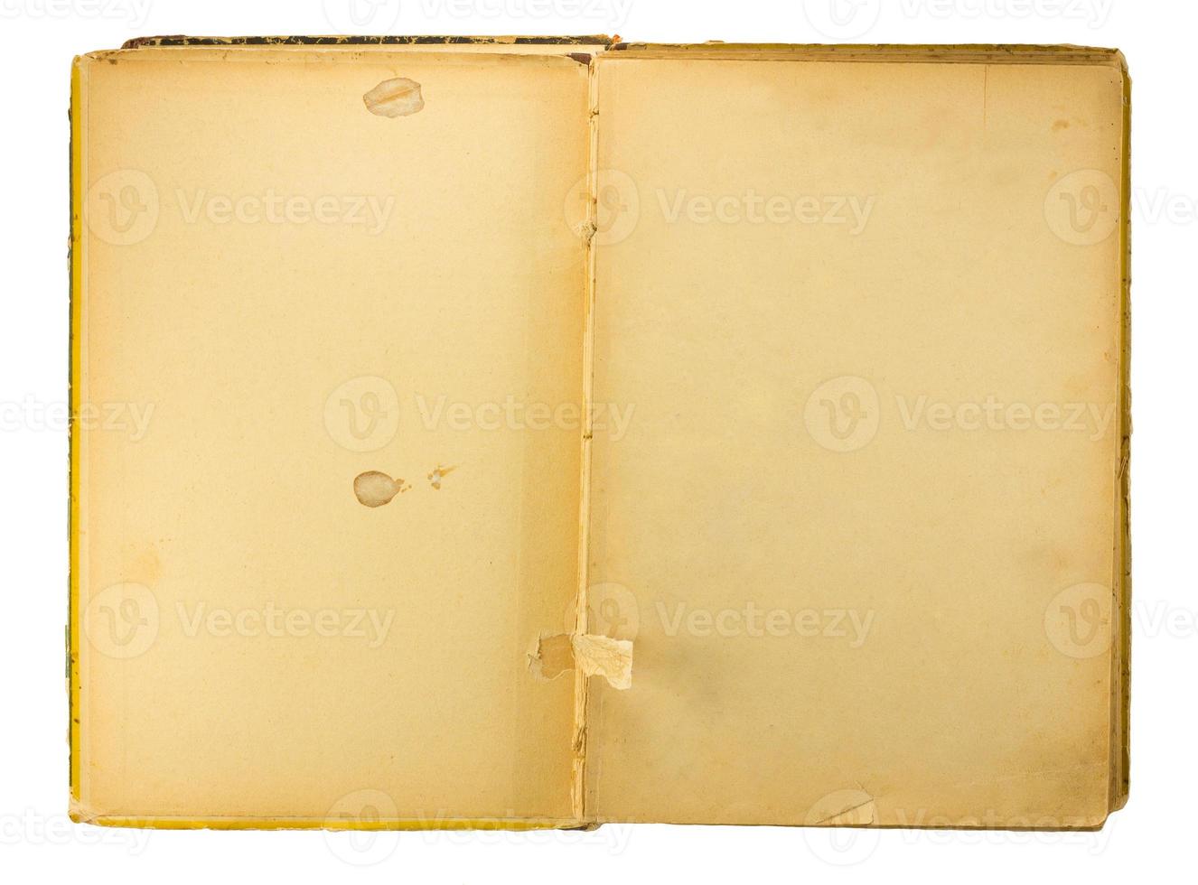 oud geopend boek geïsoleerd op witte achtergrond foto
