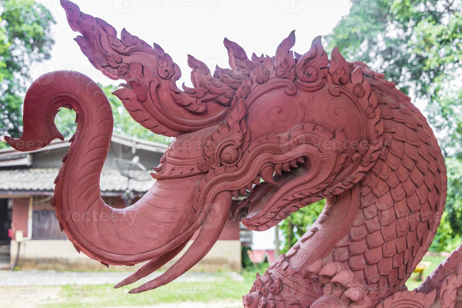 draak, schorpioenvis, wat sila ngu rode tempel, koh samui thailand. foto