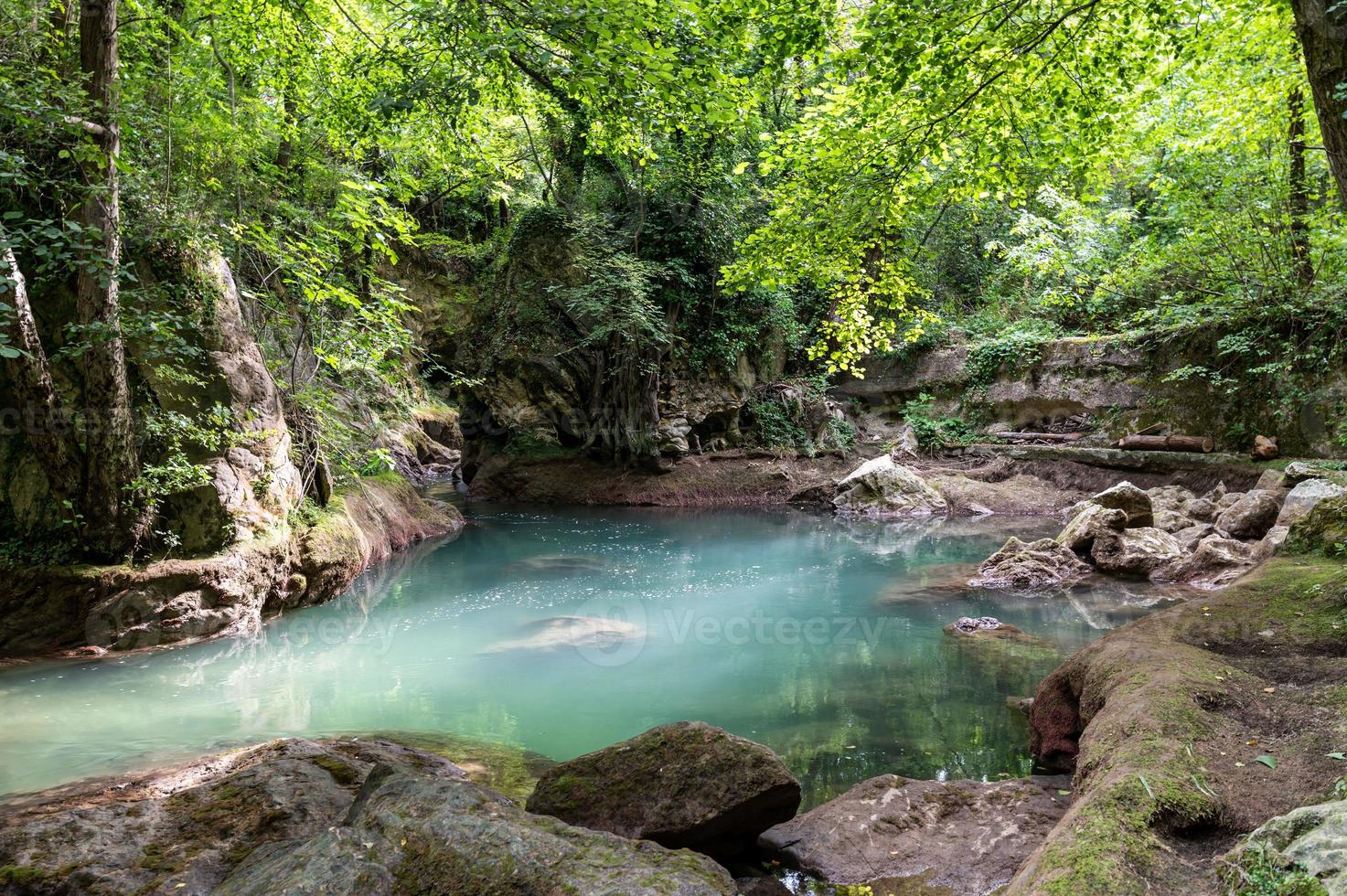 bleck rivier dopo waterval van marmer foto