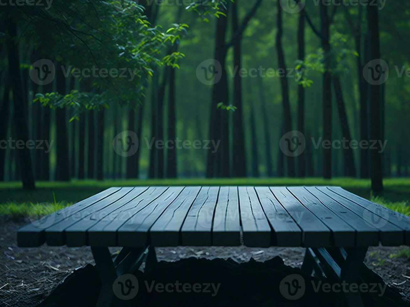 houten tafel en vervagen tropisch groen gras achtergrond, Product Scherm montage. hoog kwaliteit foto 8k fhd ai gegenereerd