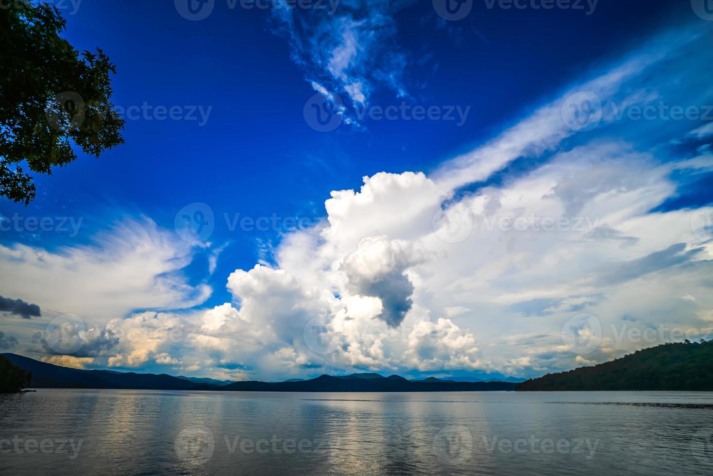 prachtige landschapsscènes bij Lake Jocassee South Carolina foto