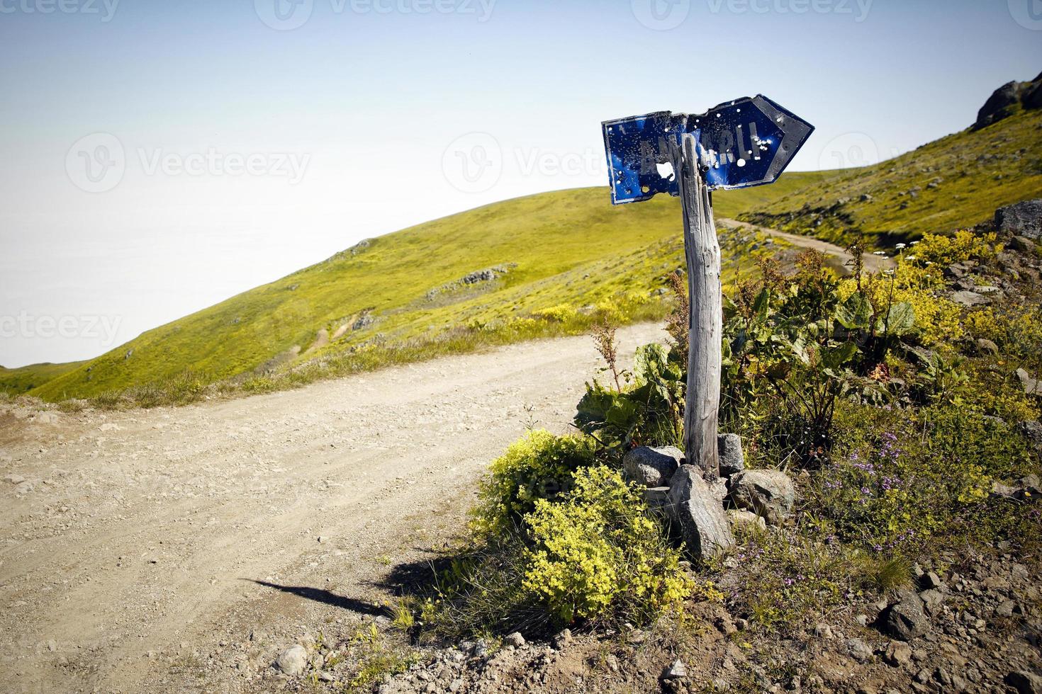 zwarte zee rize ambarli plateau verkeersbord, turkije, plateau uitzicht foto