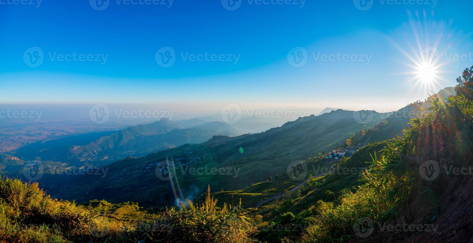 prachtige zonsondergang op de berg, wallpapers foto