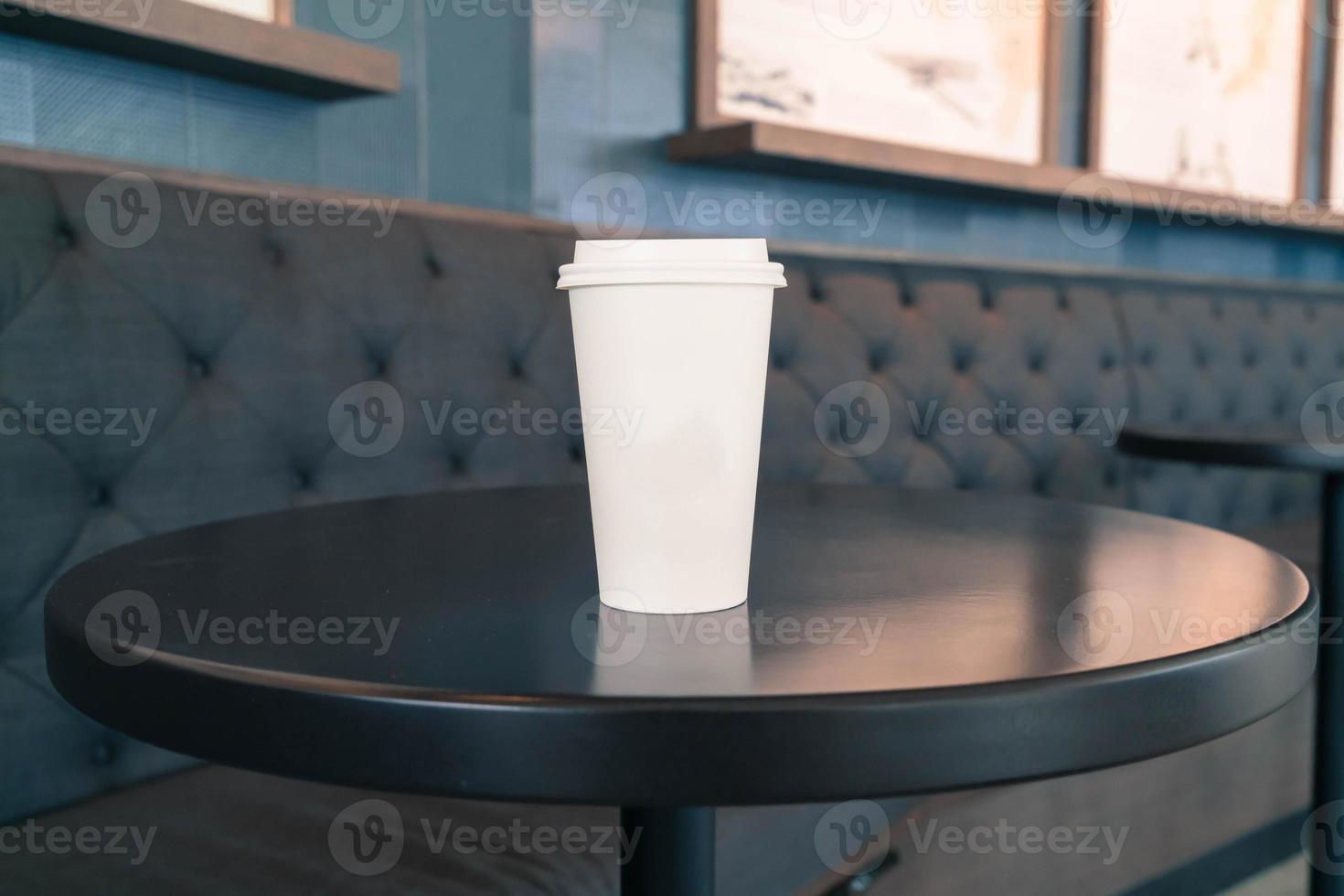 hete koffiekop in de coffeeshop foto