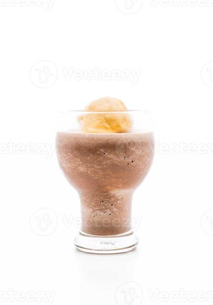 chocolade frappe met vanille ijs erop foto