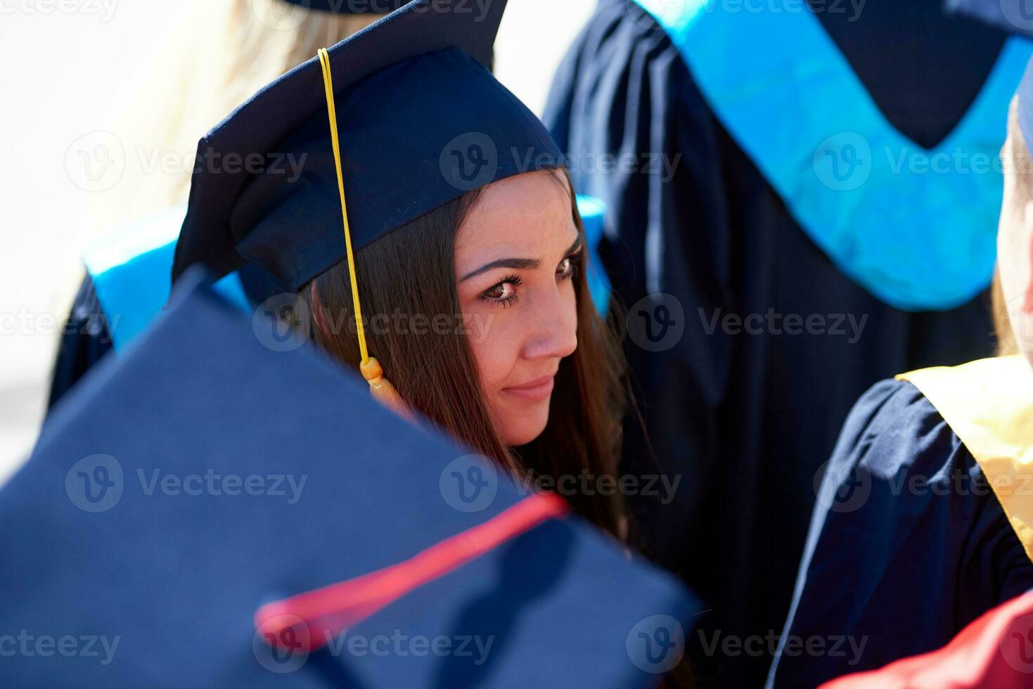 jong afgestudeerden studenten groep foto