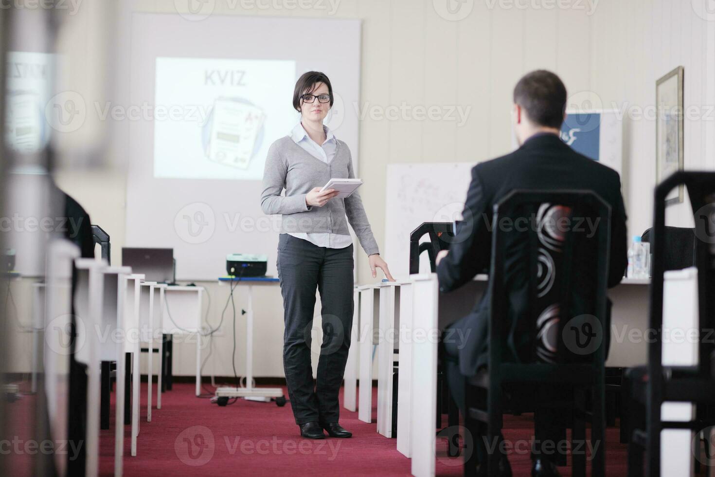 zakenmensengroep op seminar foto