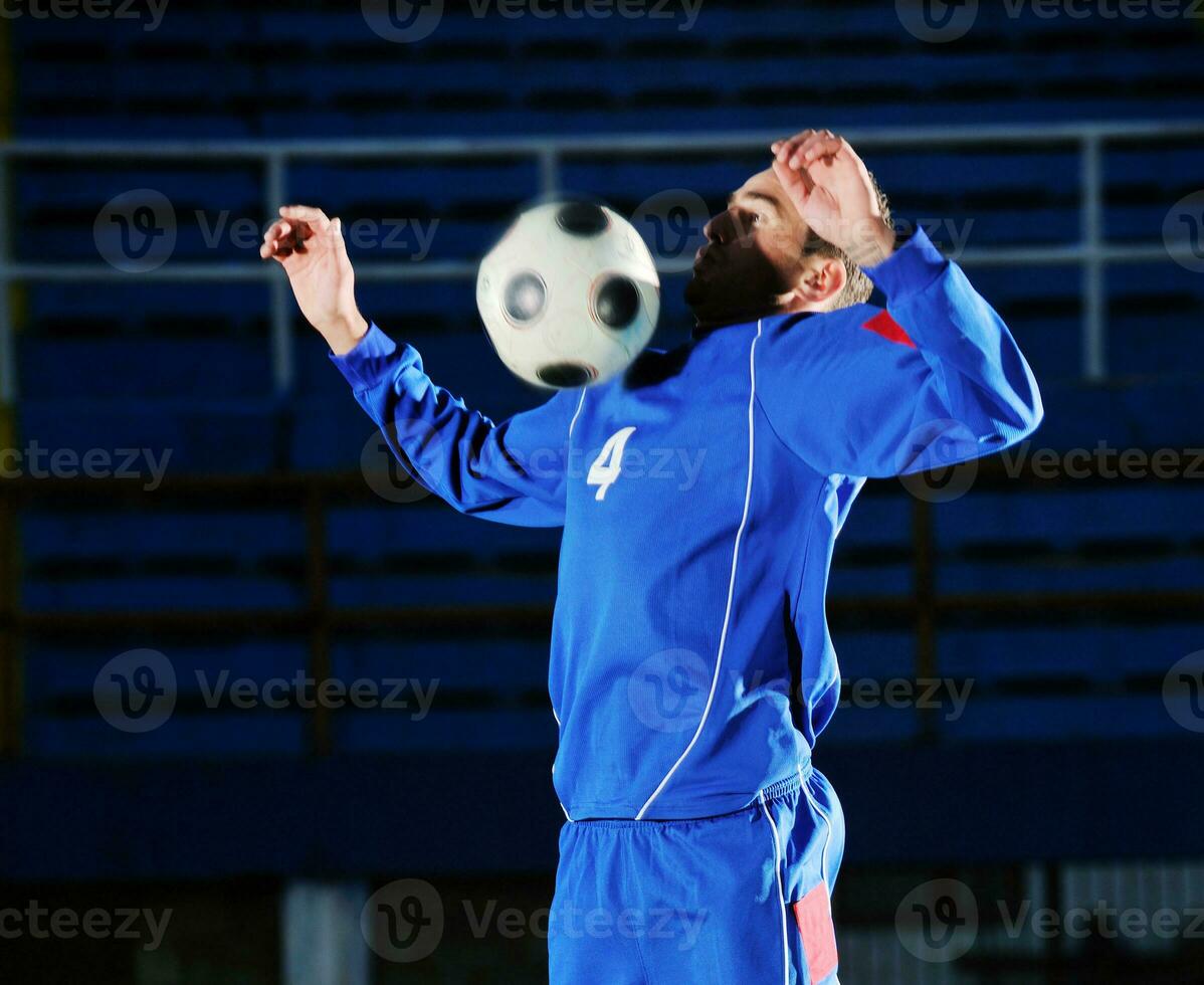 Amerikaans voetbal speler in actie foto