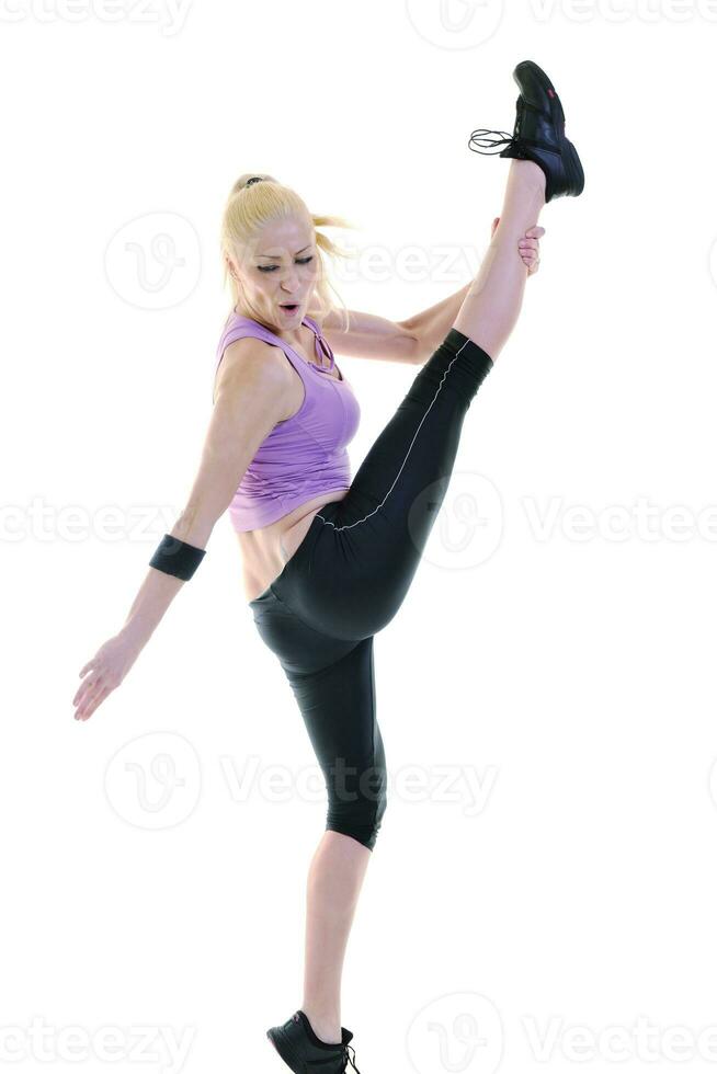 fitness en lichaamsbeweging met blonde vrouw foto