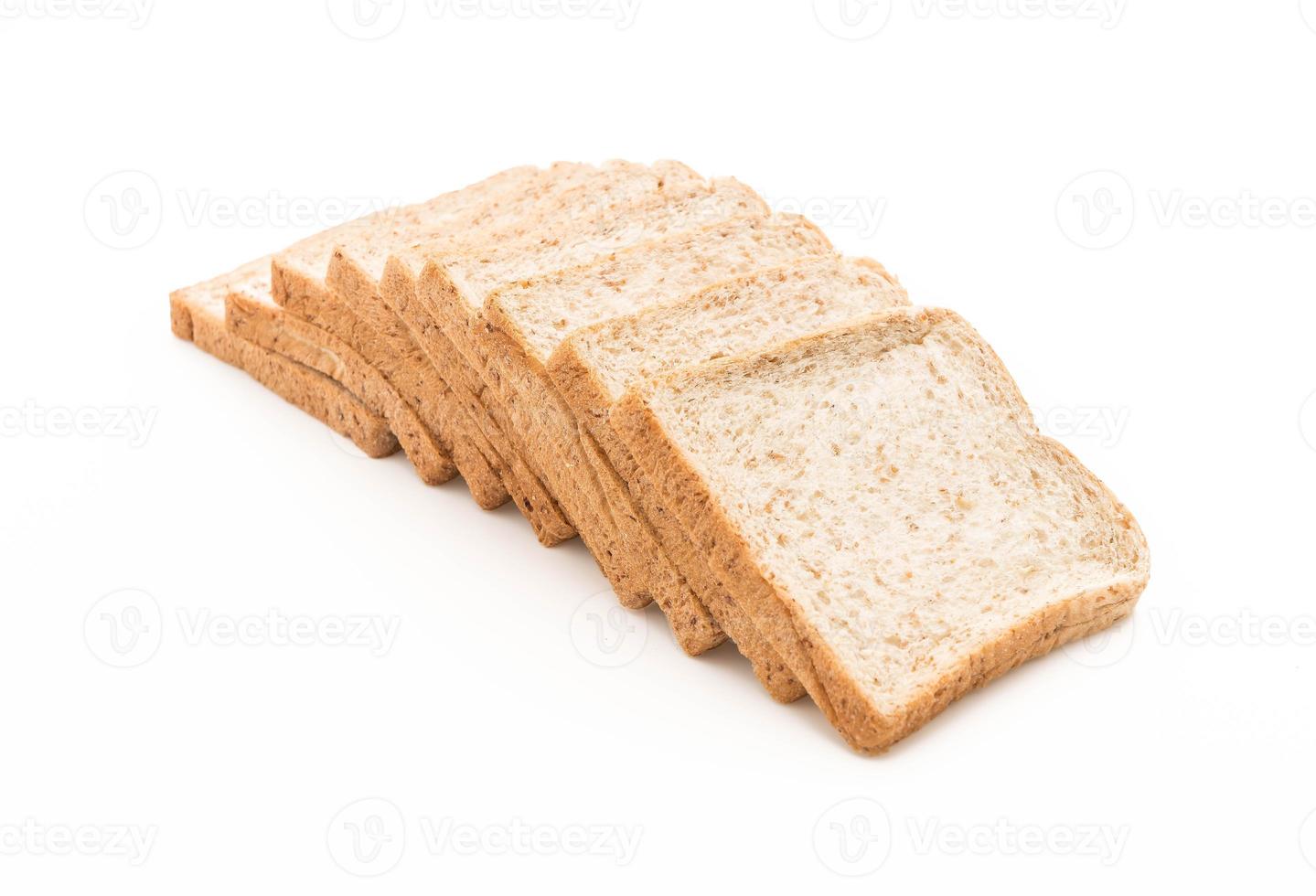 volkoren brood op witte achtergrond foto