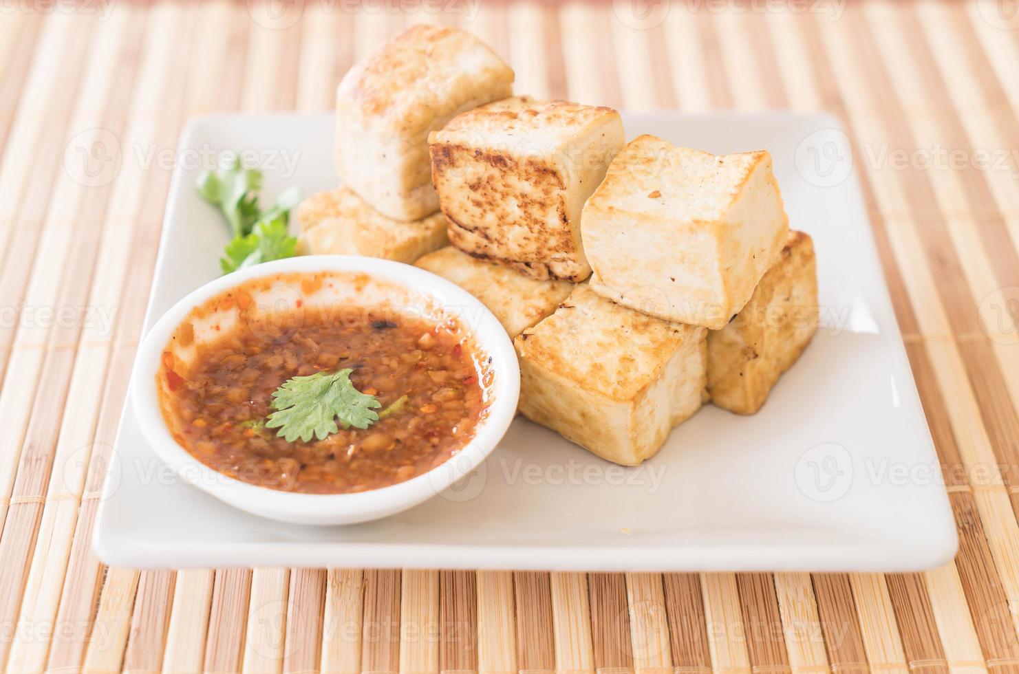 gefrituurde tofu - gezond eten foto