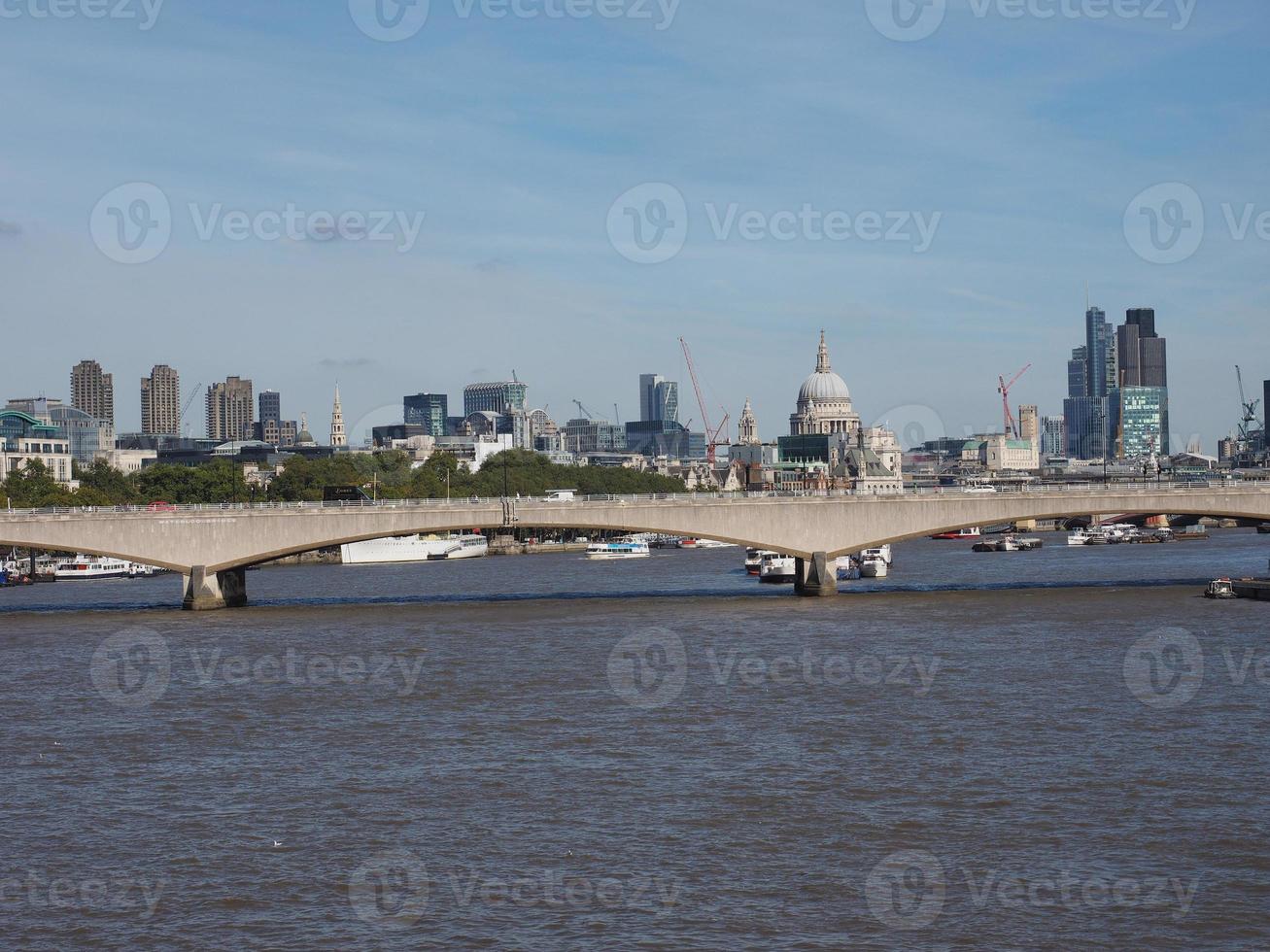 waterloo brug in londen foto