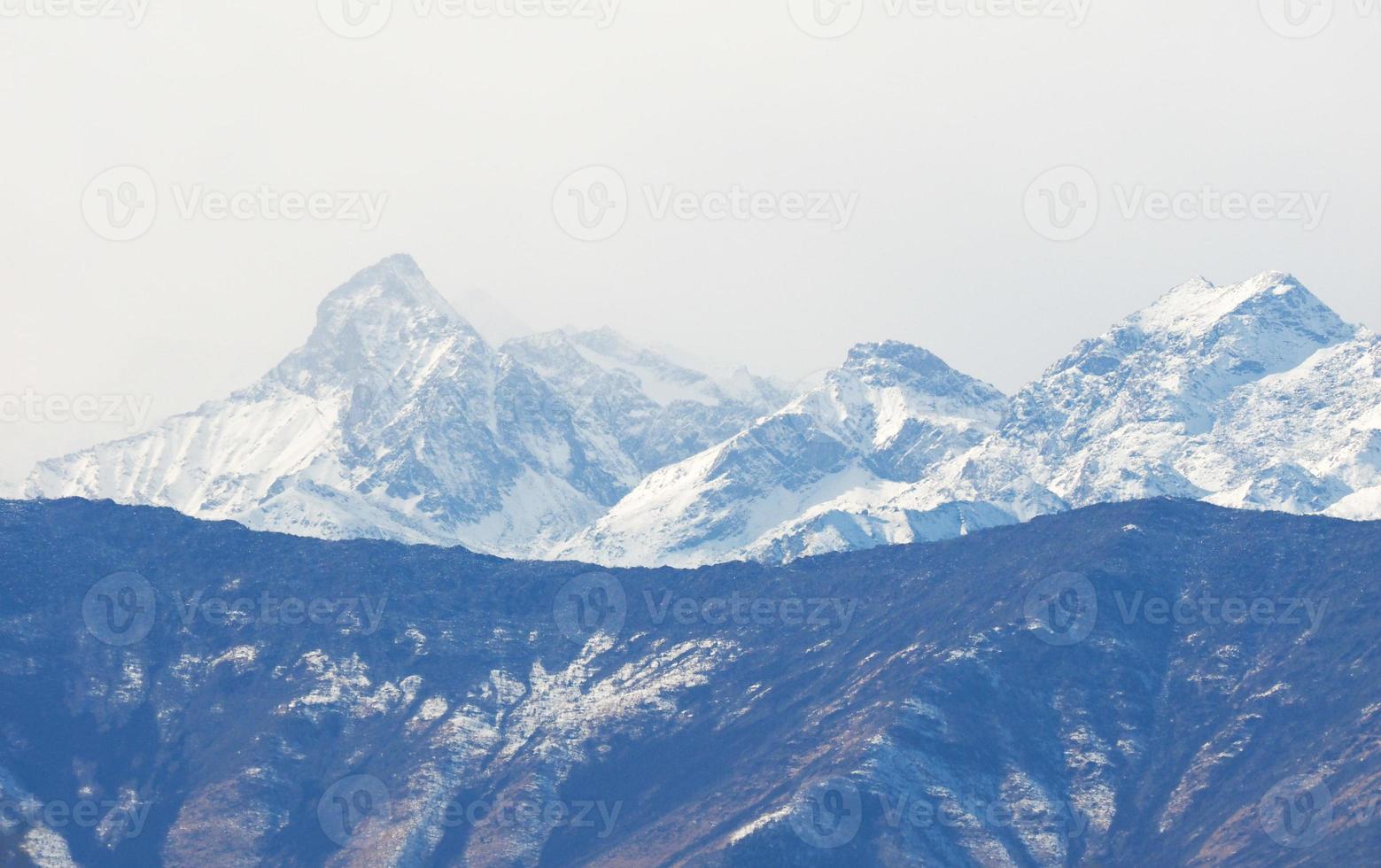 uitzicht op de Italiaanse Alpen in de Valle d'Aosta, Italië foto