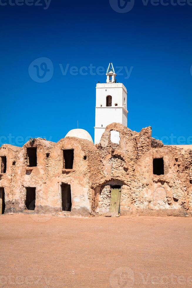 medenine Tunesië traditioneel kzuur Berber versterkt graanschuur foto