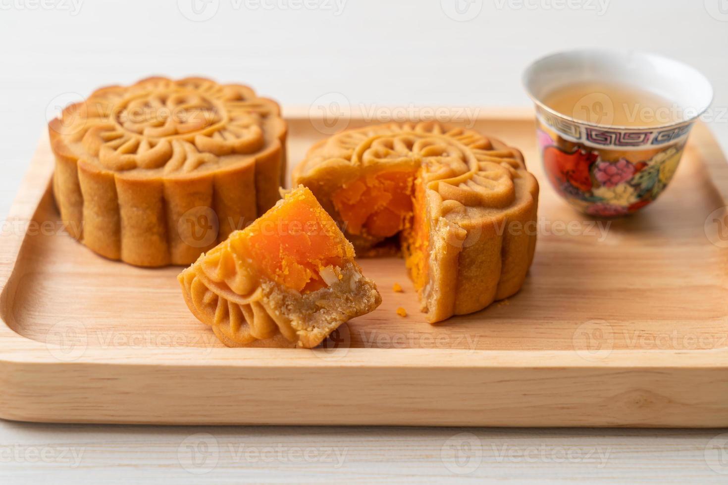 chinese moon cake durian en eigeel smaak foto