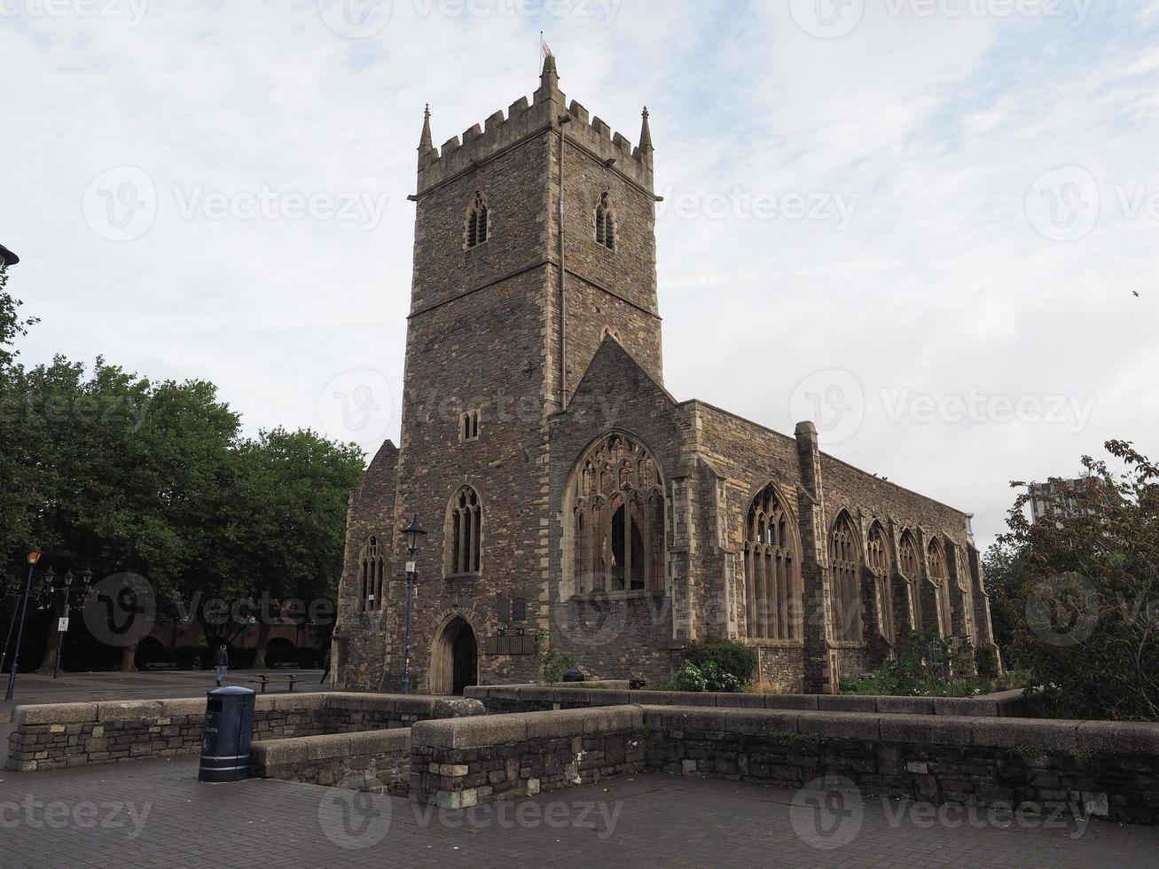 st peter verwoeste kerk in bristol foto