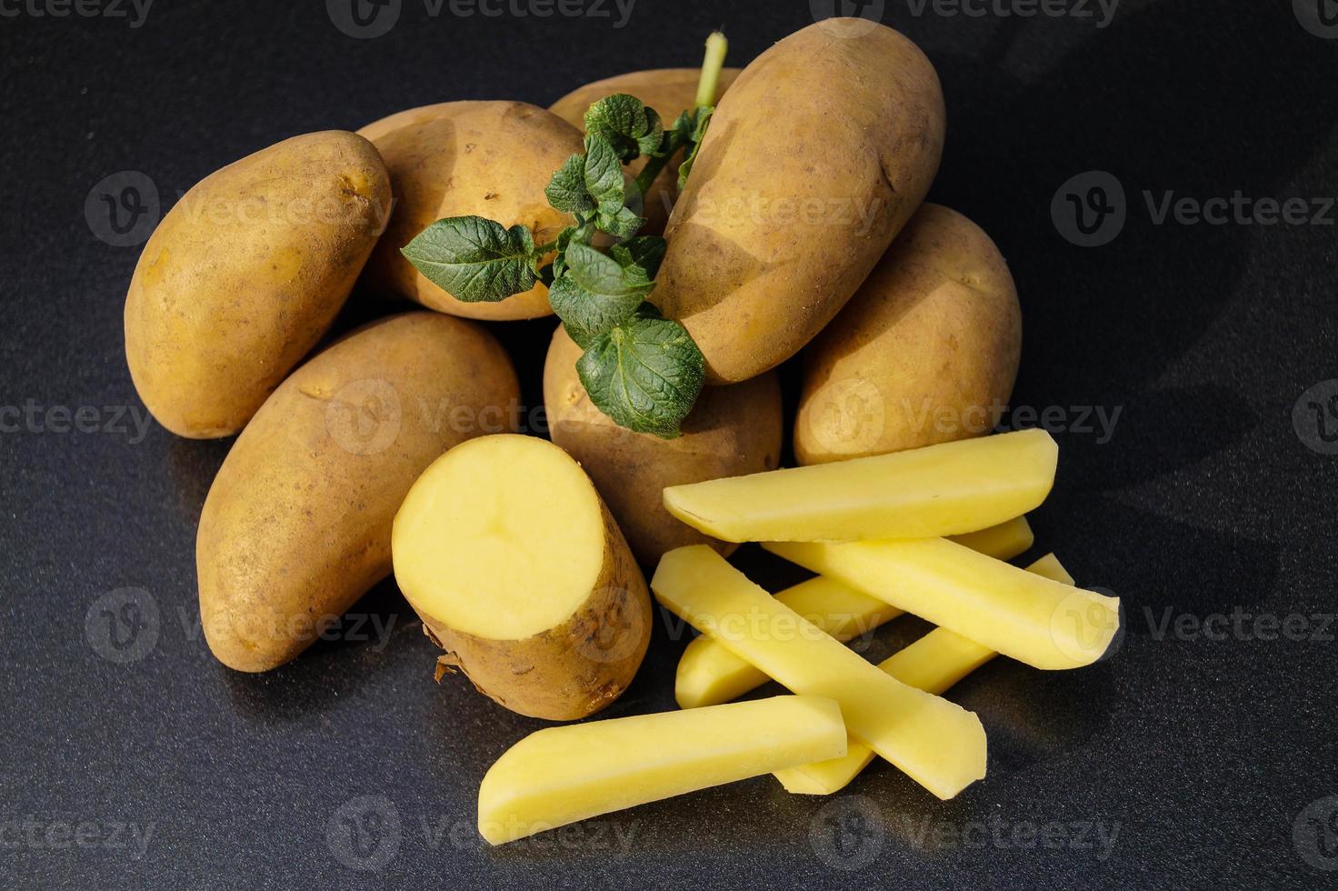 Duitse aardappelen direct na de oogst foto