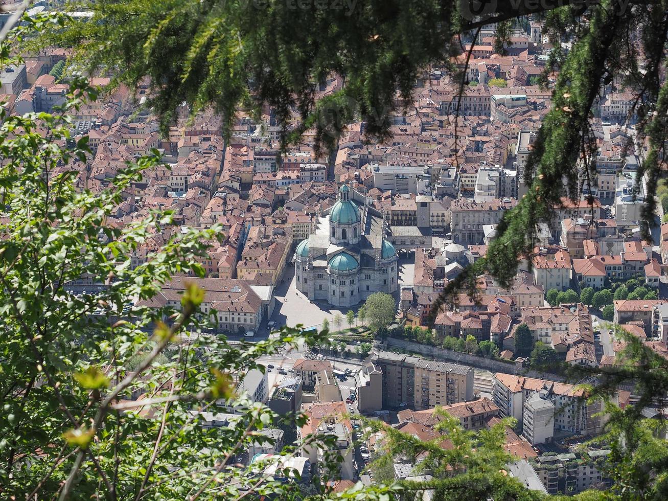 luchtfoto van como, italië foto