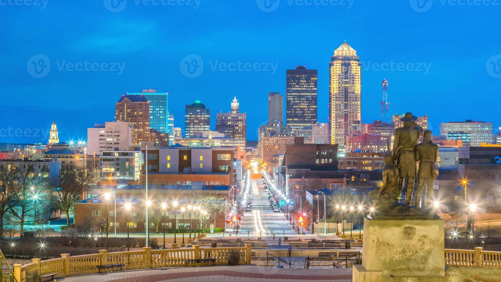 des moines iowa skyline in de VS. foto