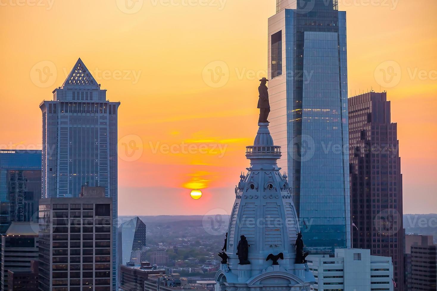 stadsgezicht van de skyline van de binnenstad van Philadelphia in Pennsylvania foto
