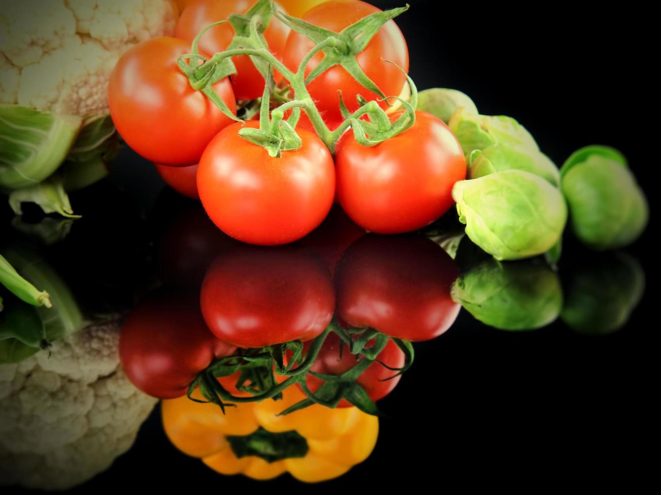 gezonde, sappige en verse tomatengroente foto